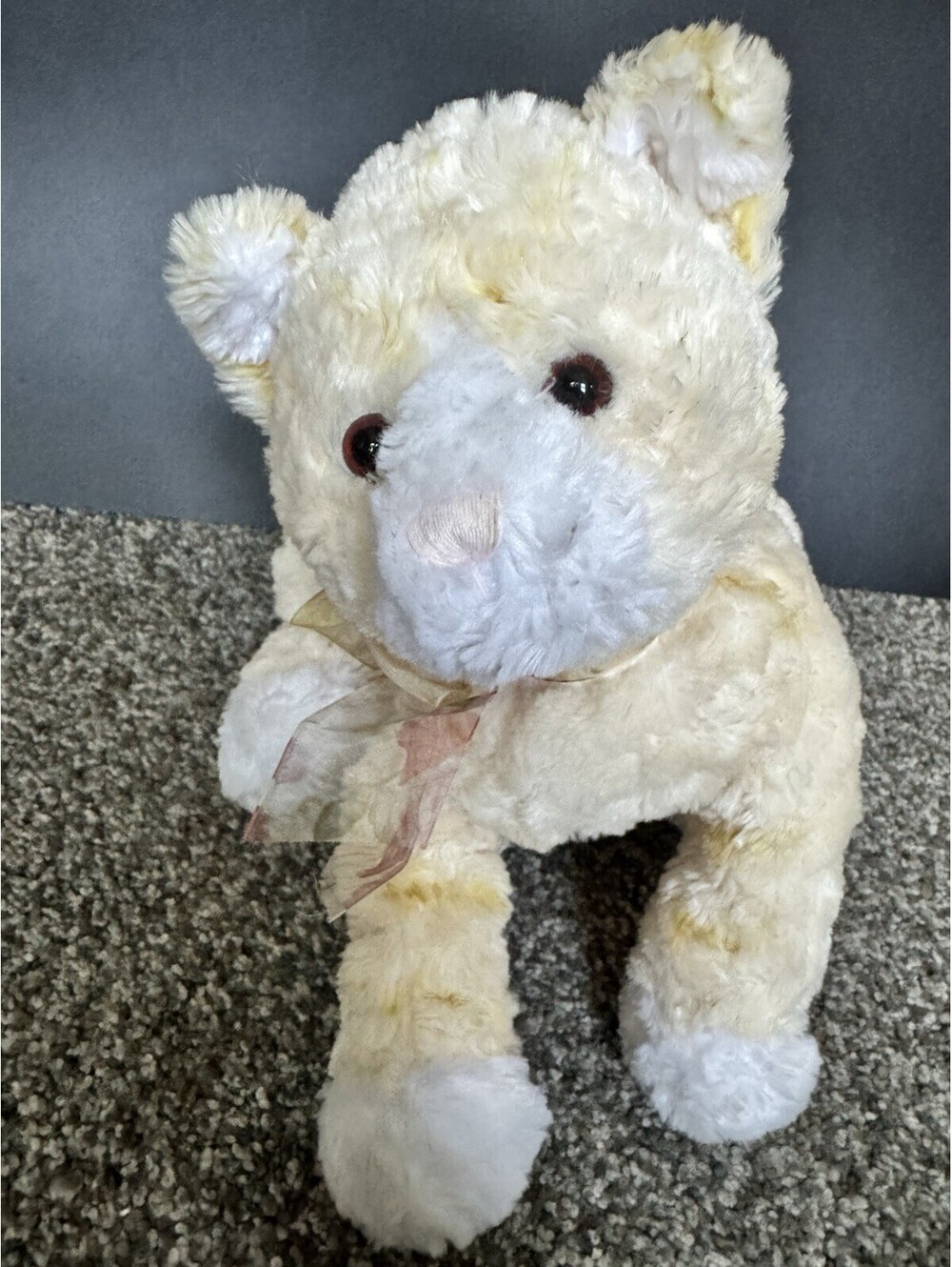 Gund Tabby the Cat Tabby Le Cat Yellow So Cute 21" Long including tail 7" Tall